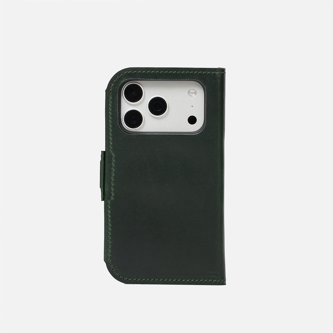 Classic 5.1 Leather Folio Case for iPhone 18 Pro & Pro Max with MagSafe