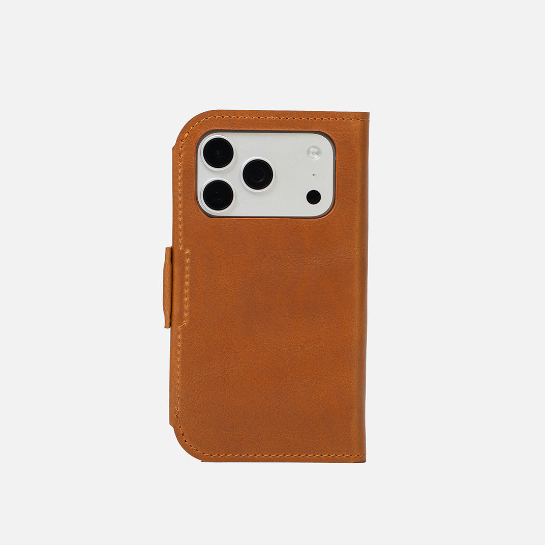 Classic 5.1 Leather Folio Case for iPhone 18 Pro & Pro Max with MagSafe